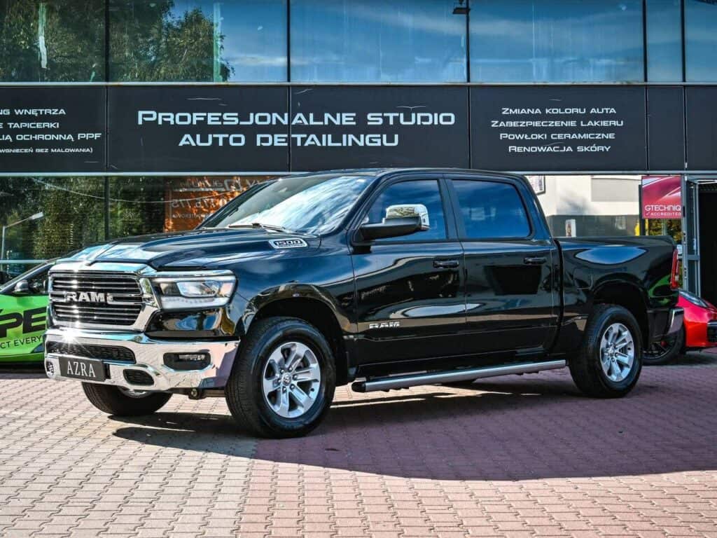 Dodge RAM 1500 Laramie eTorque — 01