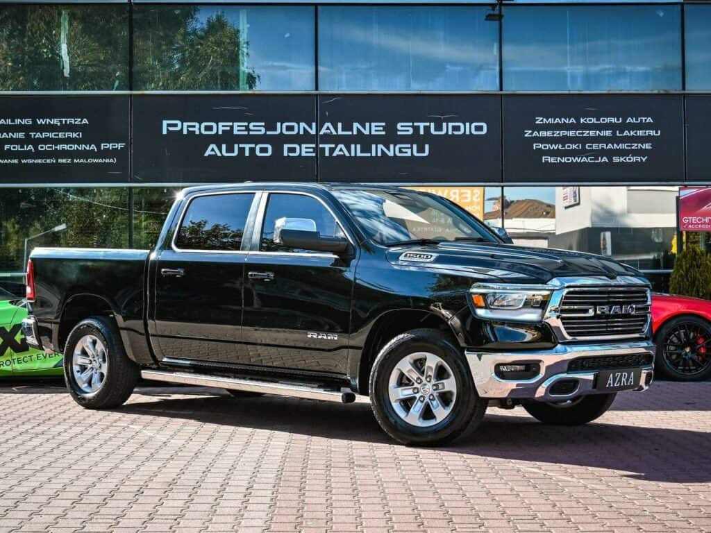 Dodge RAM 1500 Laramie eTorque — 04
