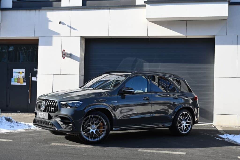 Mercedes-Benz AMG GLE 63S — sylwetka z boku, lewa strona