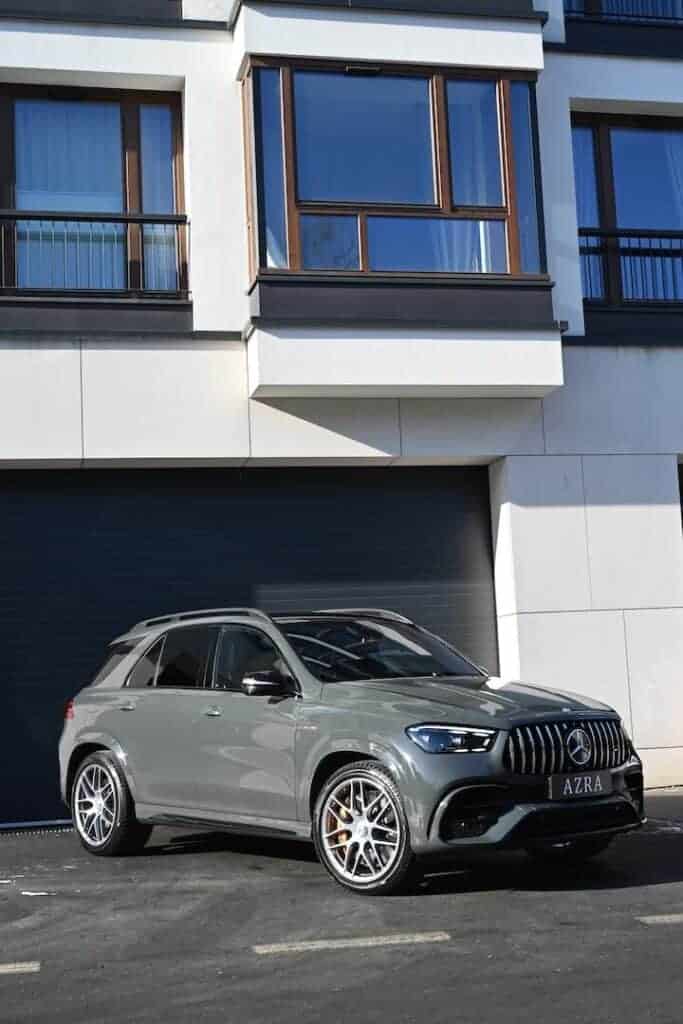 Mercedes-Benz AMG GLE 63S — przód z boku, prawa strona