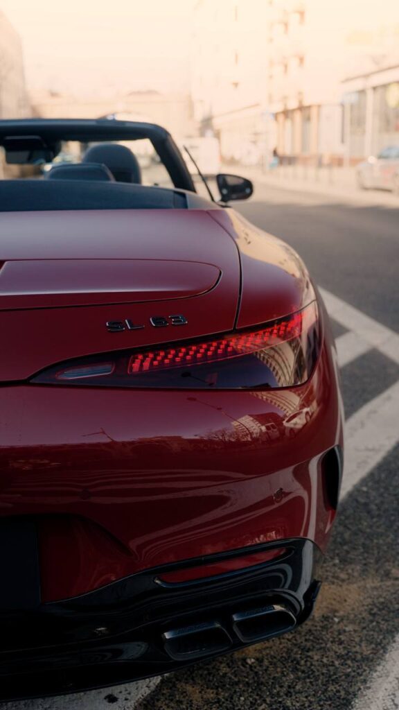 Mercedes-Benz AMG SL 63 — tył z boku, detal tylnej lampy
