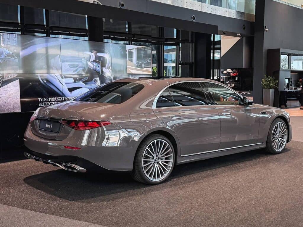 Mercedes-Benz S450d — 03