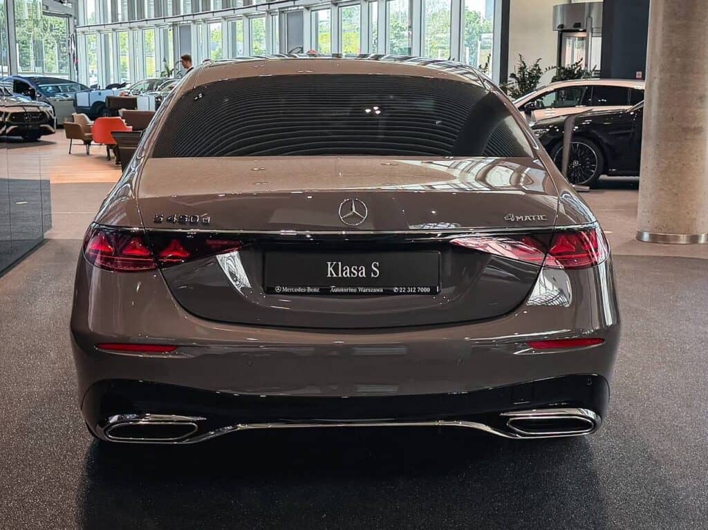 Mercedes-Benz S450d — 05