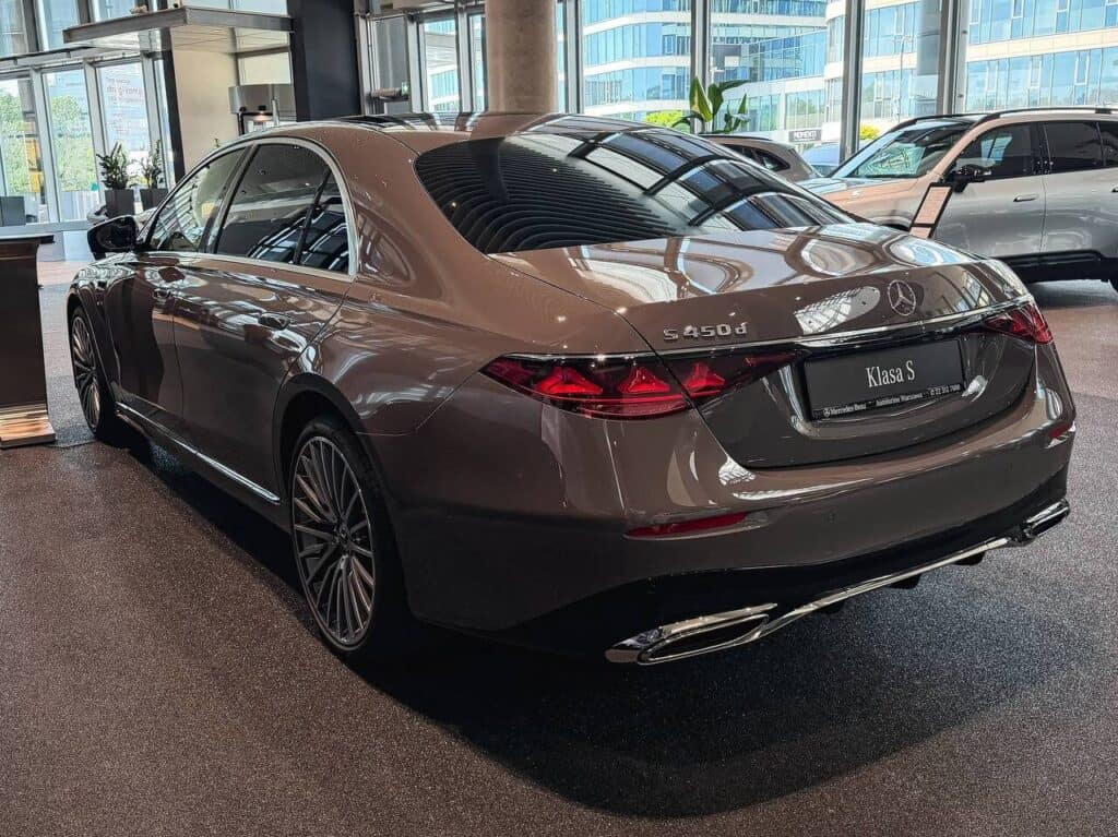 Mercedes-Benz S450d — 06