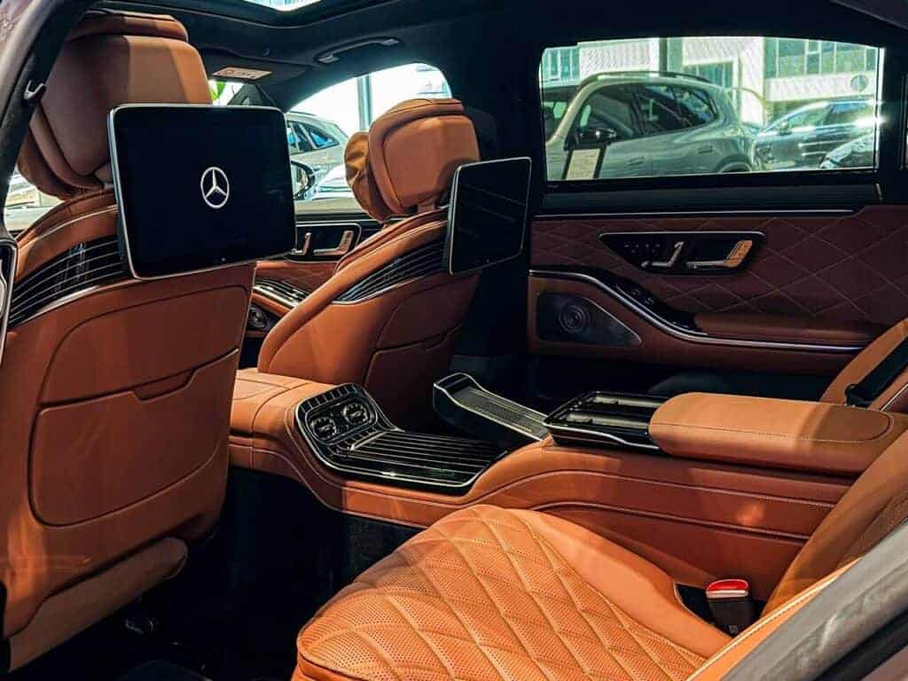 Mercedes-Benz S450d — 10